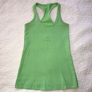 Lululemon tank